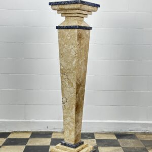Coluna em marmore travertino
