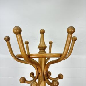 Mancebo de madeira austriaco